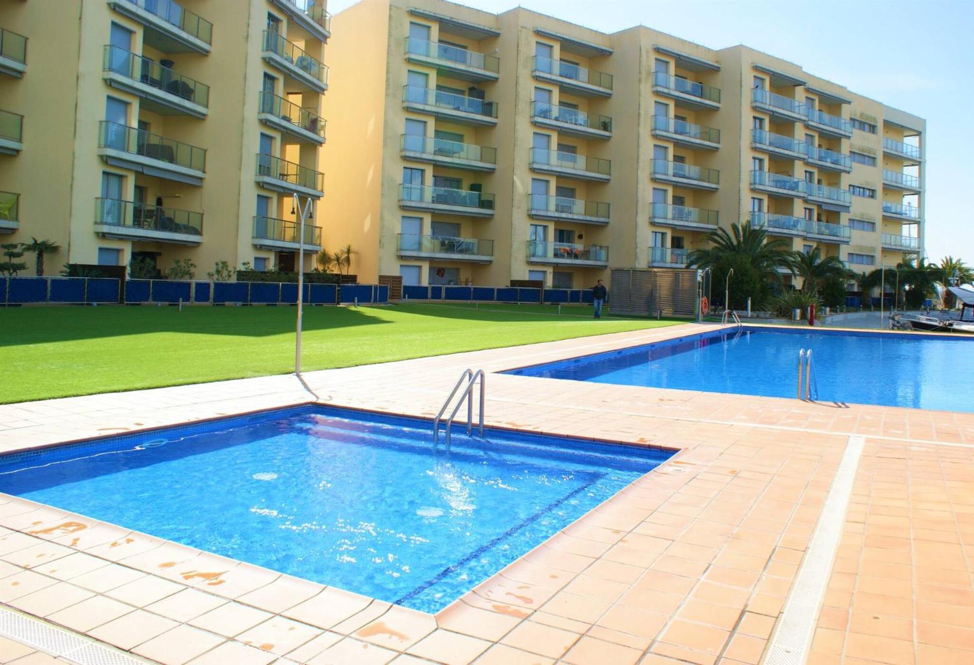 Precioso Piso Con Vista Al Canal Y Piscina En Roses Av-69 Exterior photo