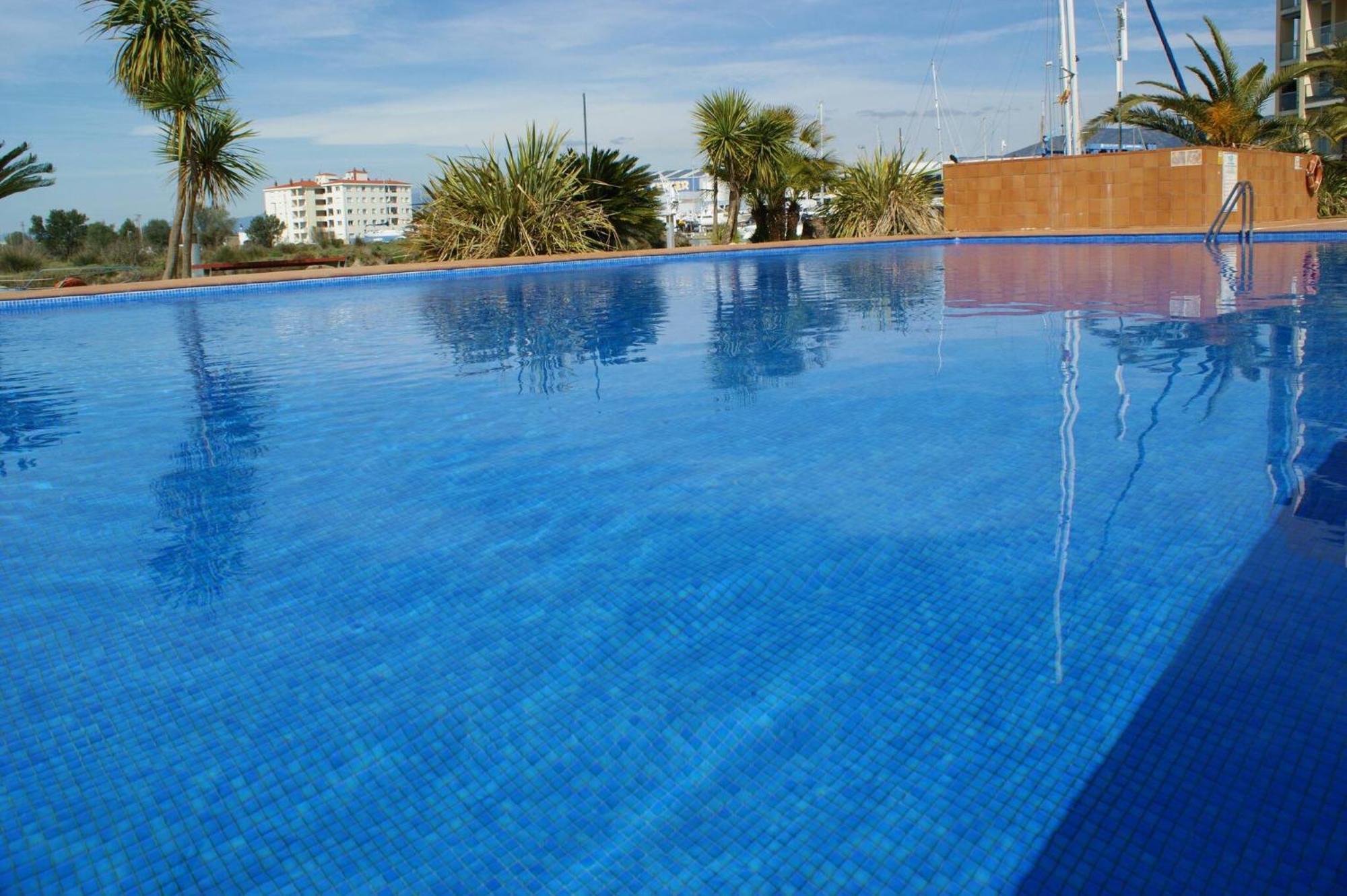 Precioso Piso Con Vista Al Canal Y Piscina En Roses Av-69 Exterior photo